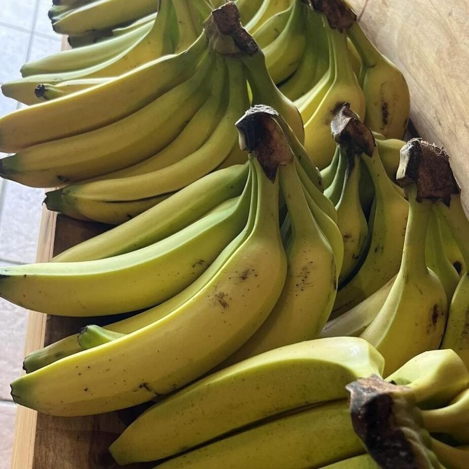 Bebidas y postres - Guineos